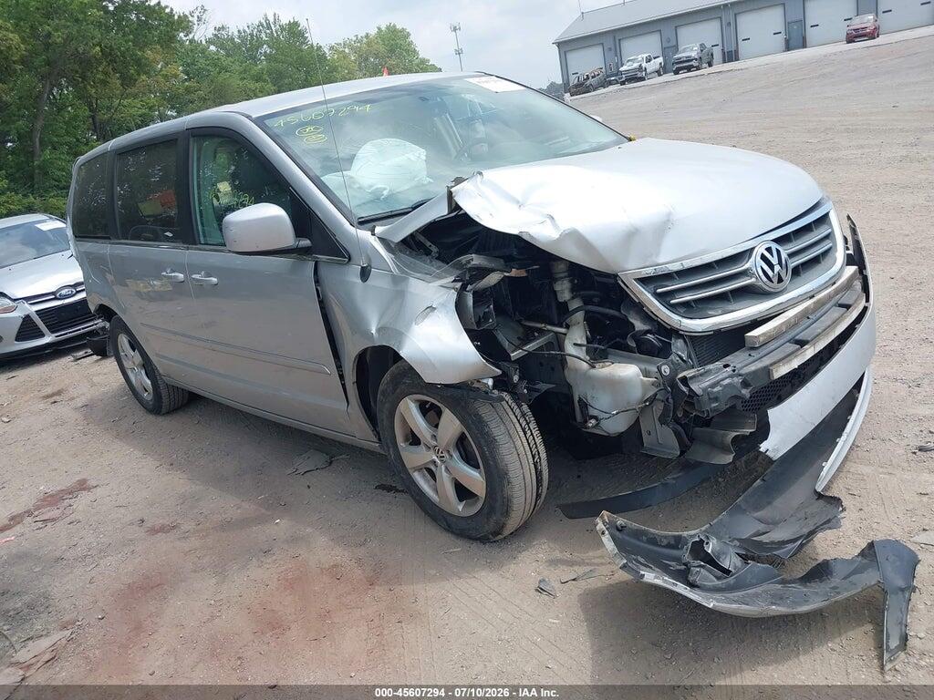 2V4RW3D12AR424111 2010 VOLKSWAGEN ROUTAN photo no. 1