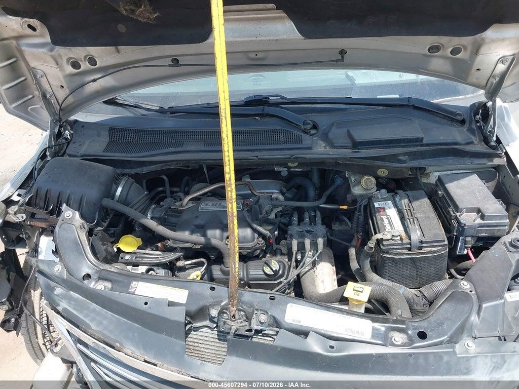 2V4RW3D12AR424111 2010 VOLKSWAGEN ROUTAN photo no. 10
