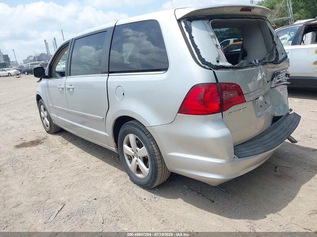 2V4RW3D12AR424111 2010 VOLKSWAGEN ROUTAN photo no. 3