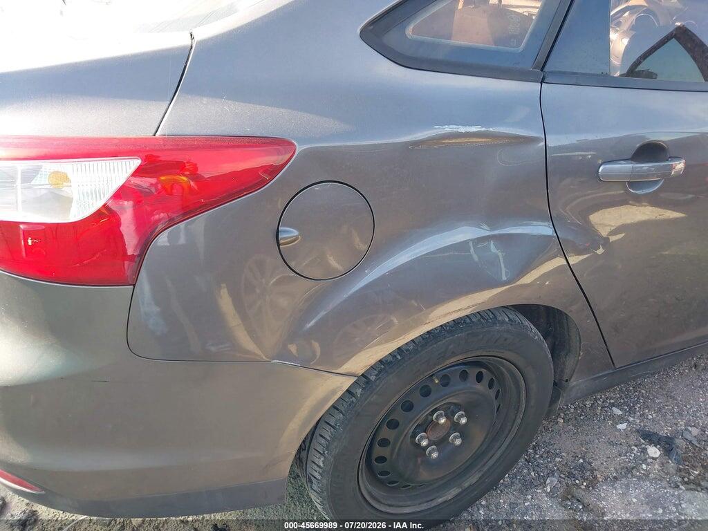1FAHP3F29CL217211 2012 FORD FOCUS photo no. 6