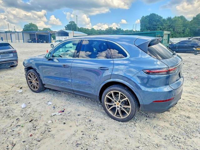 2020 PORSCHE CAYENNE S — Фото 2 из 12