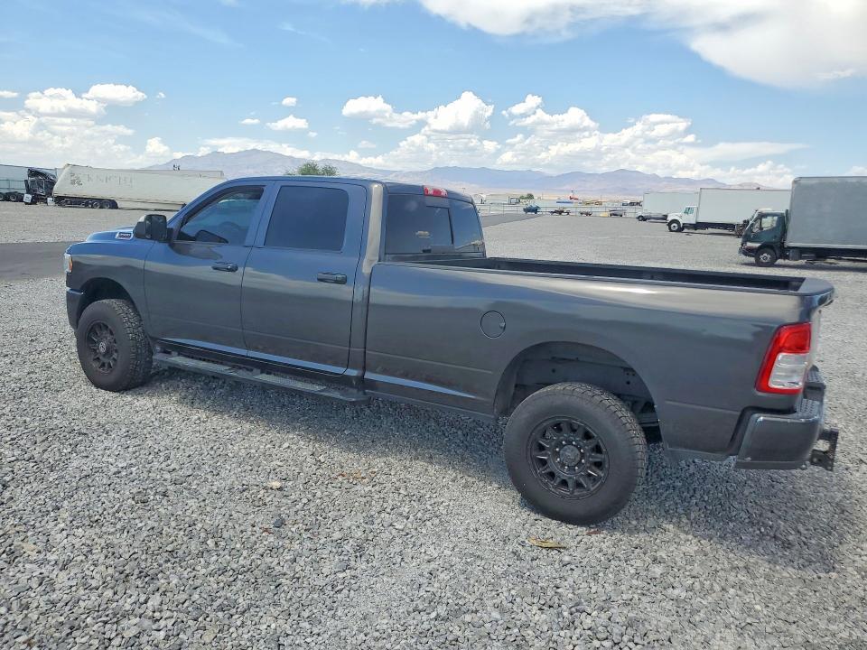 2020 RAM 3500 TRADESMAN — Фото 2 из 13
