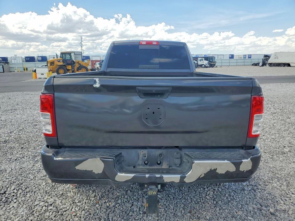 2020 RAM 3500 TRADESMAN — Фото 6 из 13