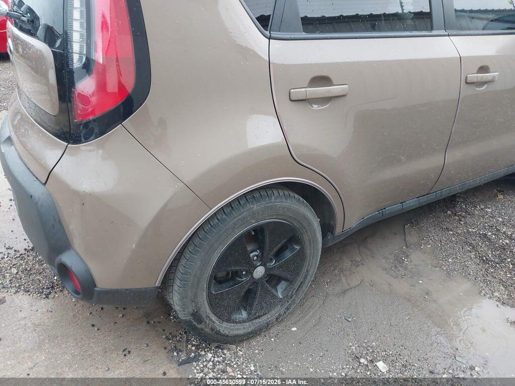 KNDJN2A29G7307802 2016 KIA SOUL photo no. 12