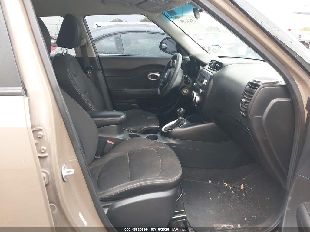 KNDJN2A29G7307802 2016 KIA SOUL photo no. 5