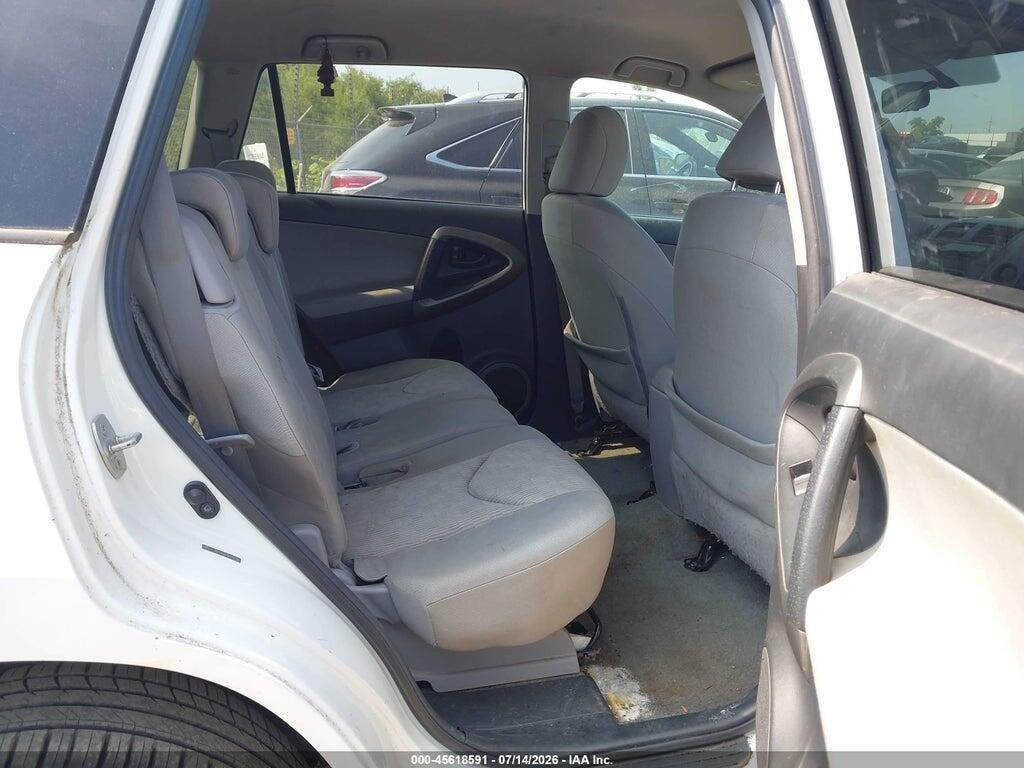 2T3BF4DV4BW118300 2011 TOYOTA RAV4 photo no. 8