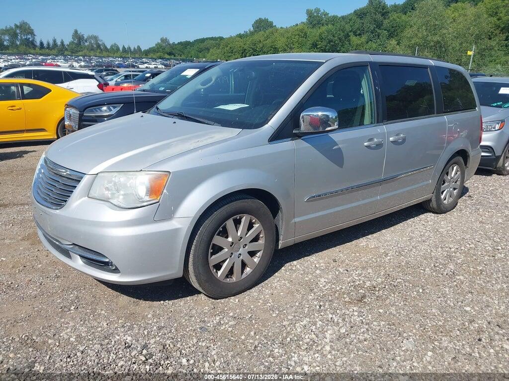 2A4RR8DG6BR682131 2011 CHRYSLER TOWN & COUNTRY photo no. 2