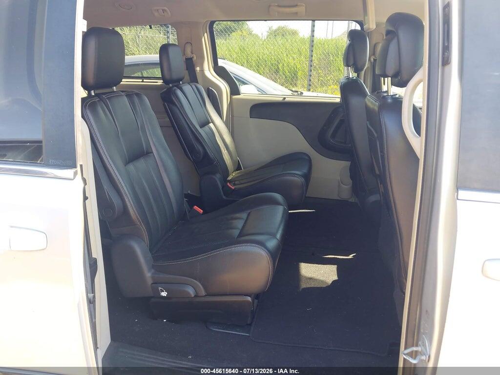 2A4RR8DG6BR682131 2011 CHRYSLER TOWN & COUNTRY photo no. 8