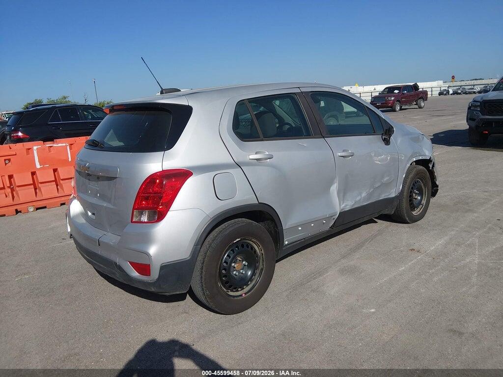 3GNCJKSB1JL217928 2018 CHEVROLET TRAX photo no. 4