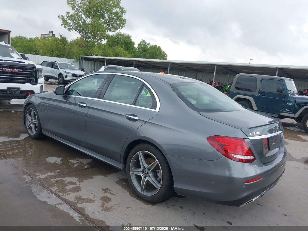 WDDZF4JB5JA309834 2018 MERCEDES-BENZ E 300 photo no. 3