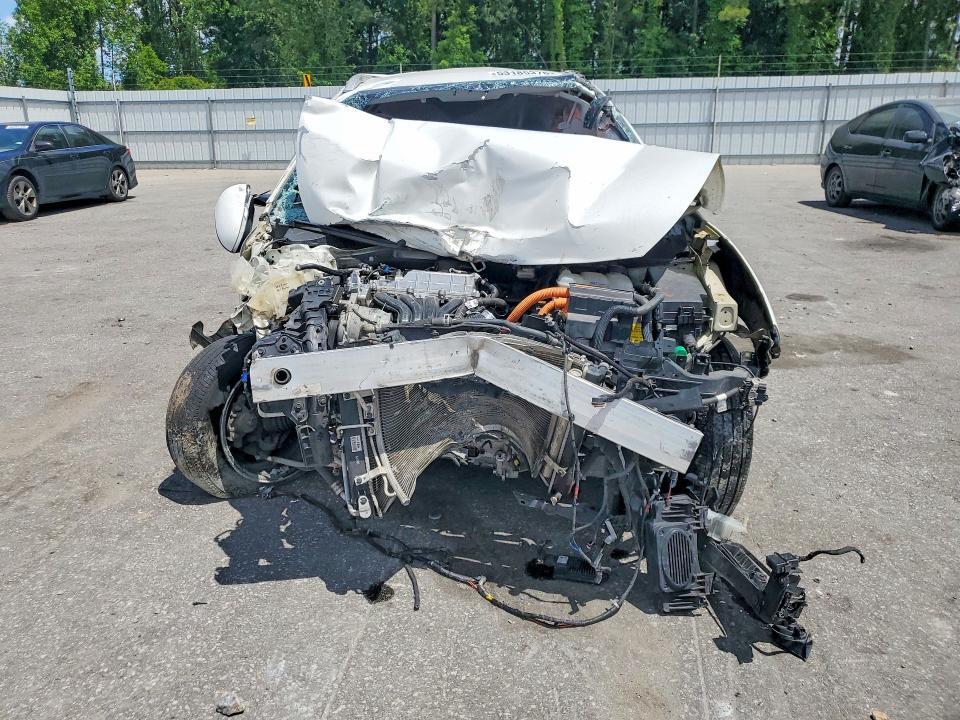 KNDCC3LC1J5110569 2018 KIA NIRO photo no. 5