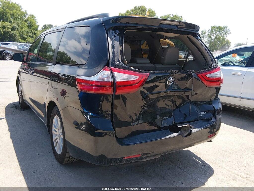 5TDYK3DC3FS538264 2015 TOYOTA SIENNA photo no. 3