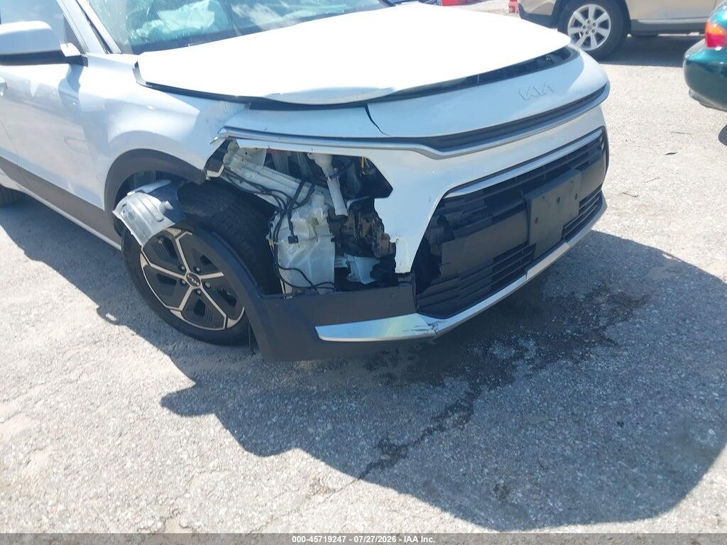KNDCR3LEXP5047108 2023 KIA NIRO photo no. 6