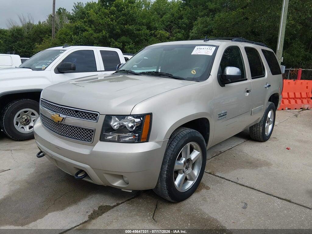 1GNSKBE07DR130020 2013 CHEVROLET TAHOE photo no. 2