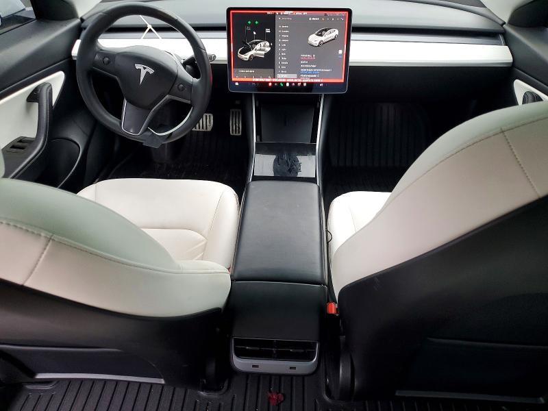 2020 TESLA MODEL 3 — Фото 8 из 12