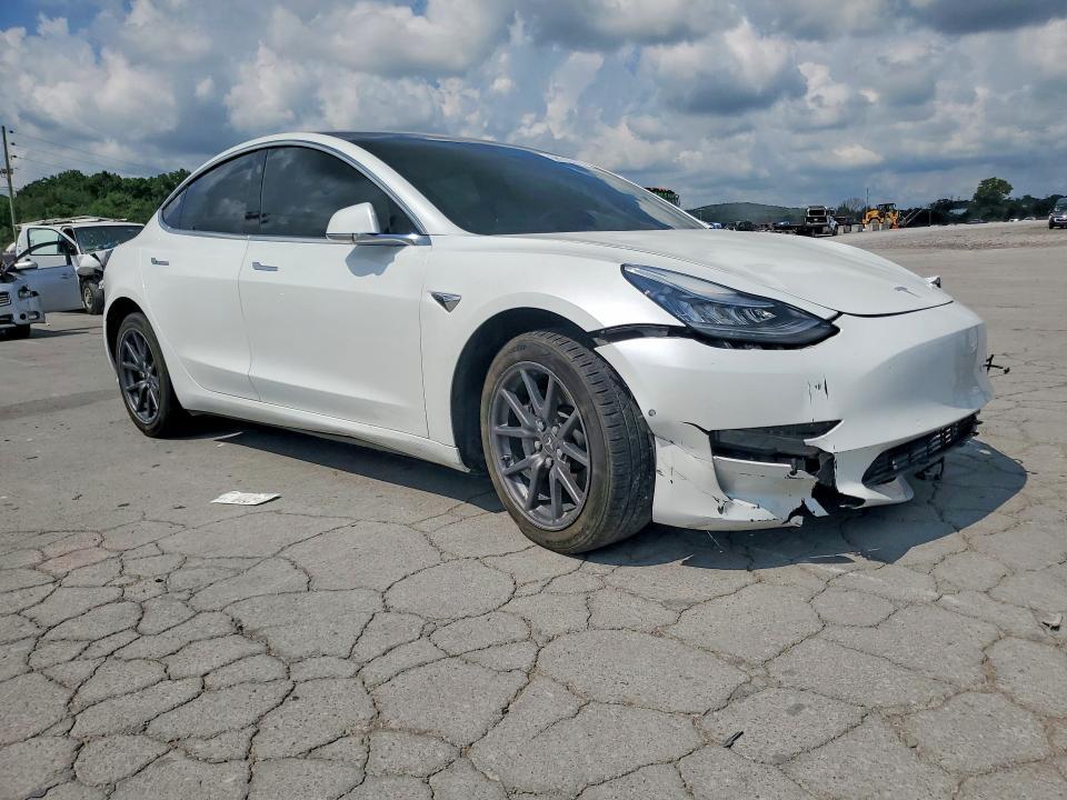 2020 TESLA MODEL 3 — Фото 4 из 13
