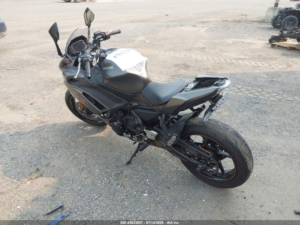 ML5EXER17PDA87373 2023 KAWASAKI EX650 photo no. 3