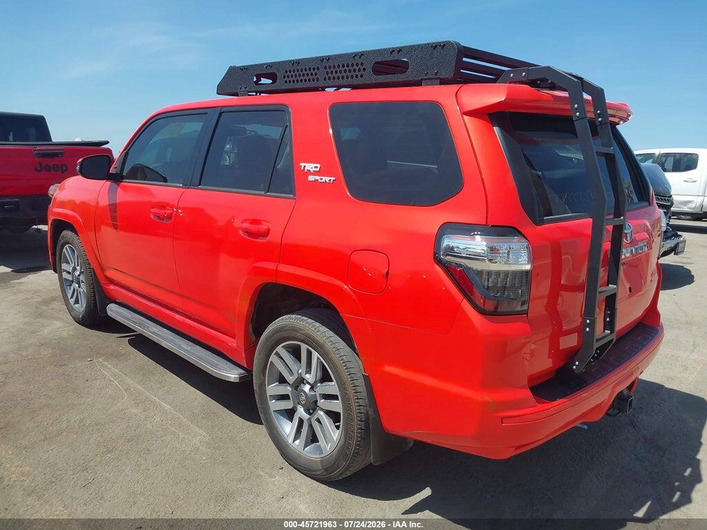 JTEAU5JR8R5305325 2024 TOYOTA 4RUNNER photo no. 3