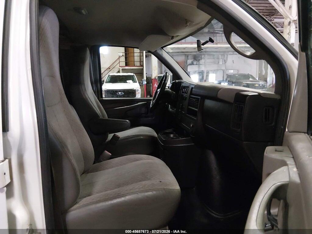 1GCWGFCA1E1151590 2014 CHEVROLET EXPRESS 2500 photo no. 5