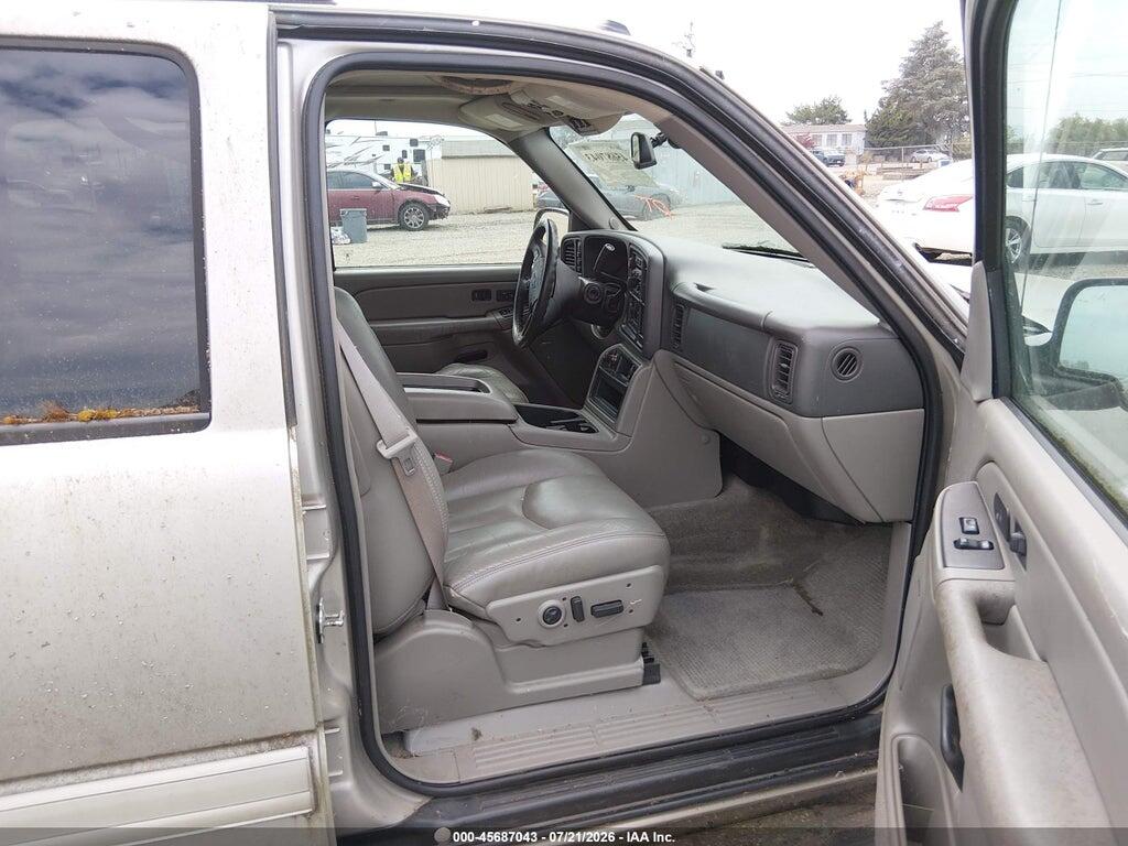 3GNFK16Z84G281232 2004 CHEVROLET SUBURBAN 1500 photo no. 5
