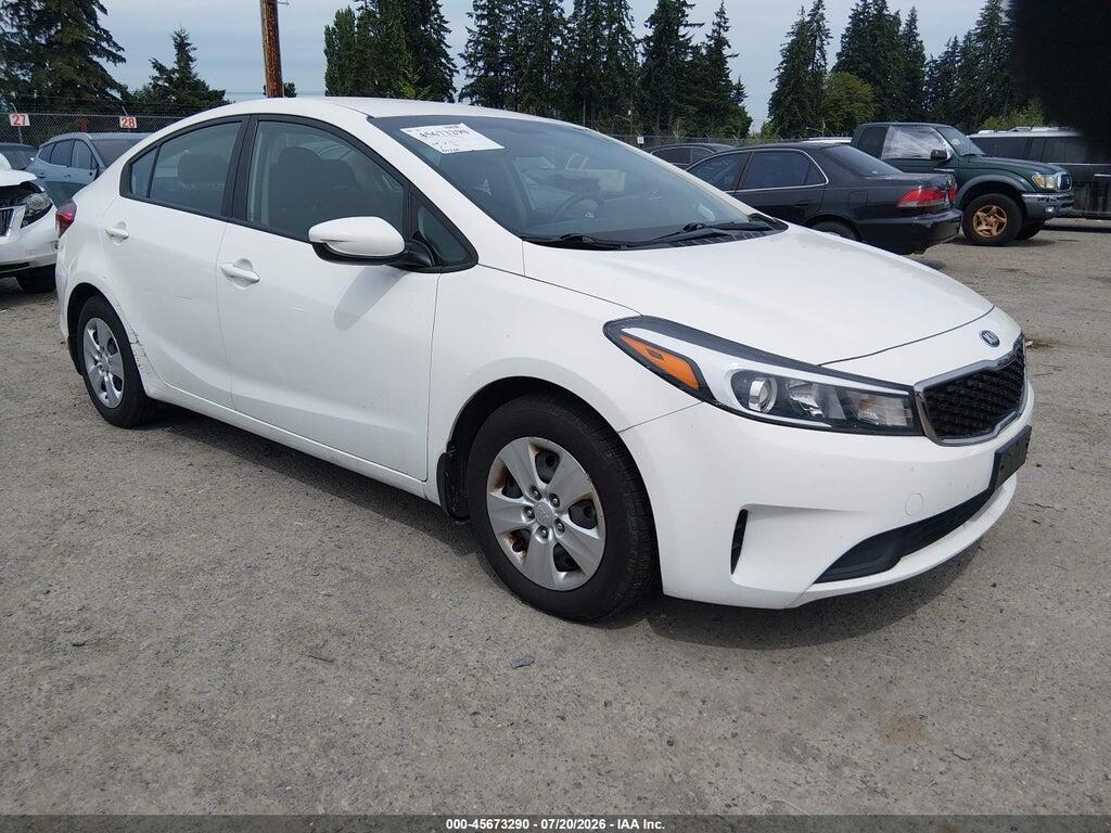 3KPFK4A71JE205472 2018 KIA FORTE photo no. 1