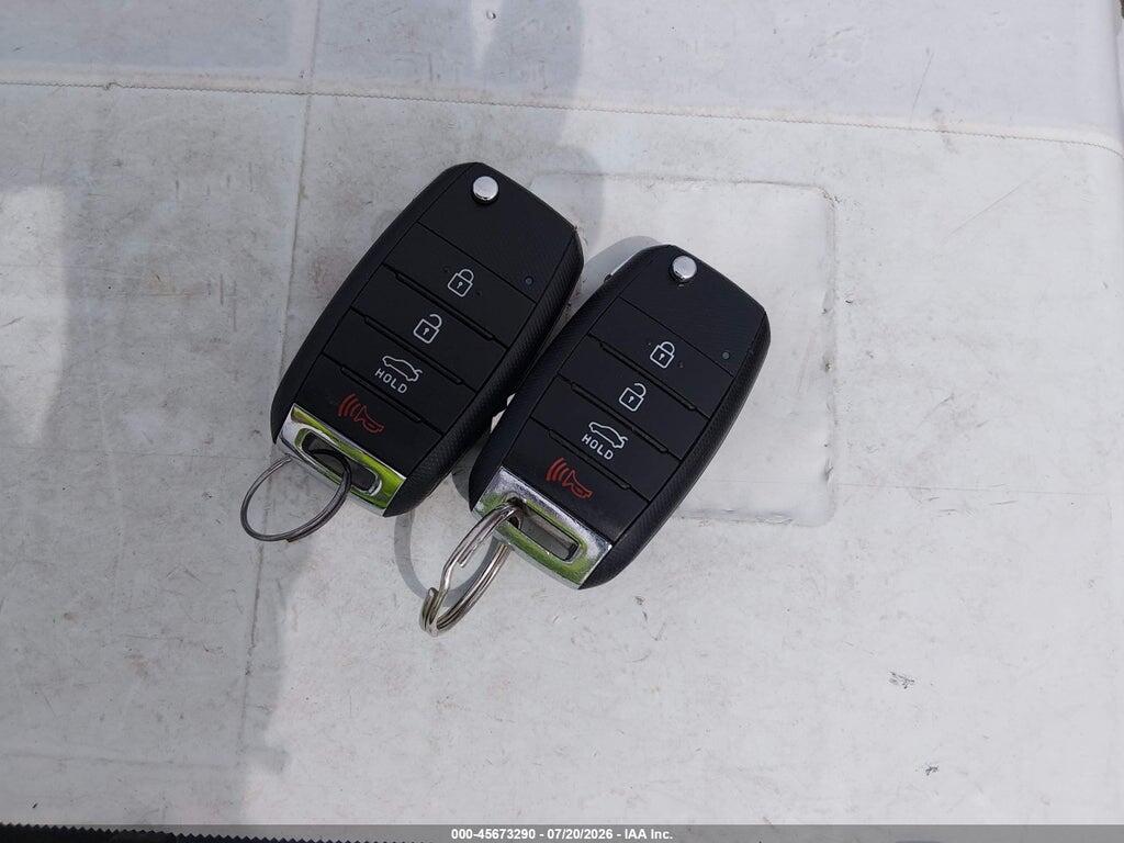 3KPFK4A71JE205472 2018 KIA FORTE photo no. 11