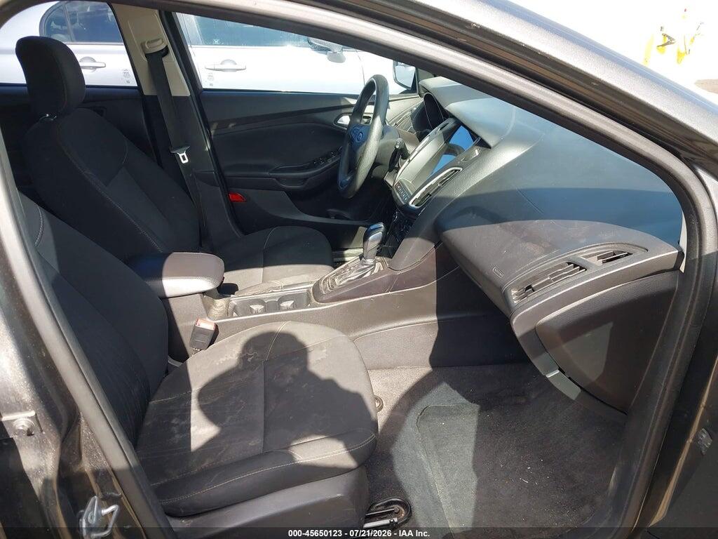 1FADP3K26FL370511 2015 FORD FOCUS photo no. 5