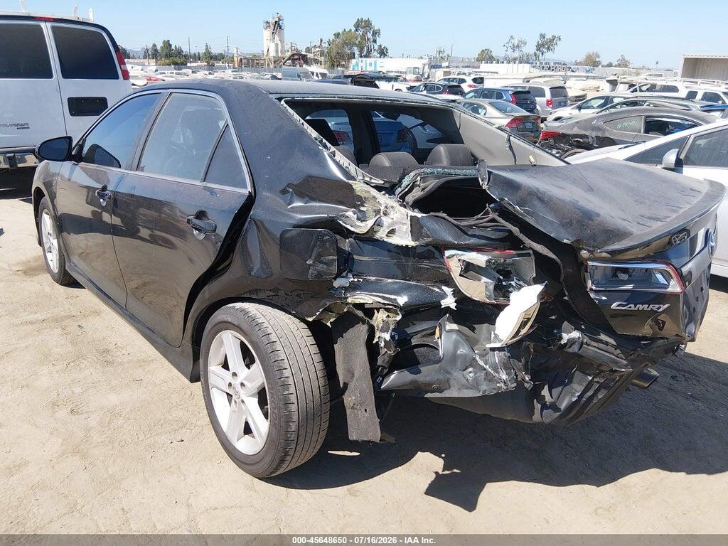 4T1BF1FK2EU430145 2014 TOYOTA CAMRY photo no. 3