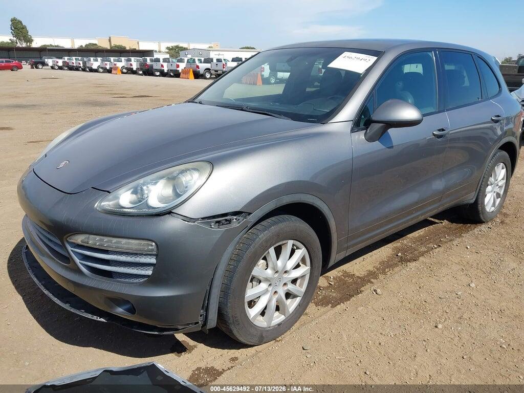 WP1AB2A23BLA44066 2011 PORSCHE CAYENNE photo no. 2