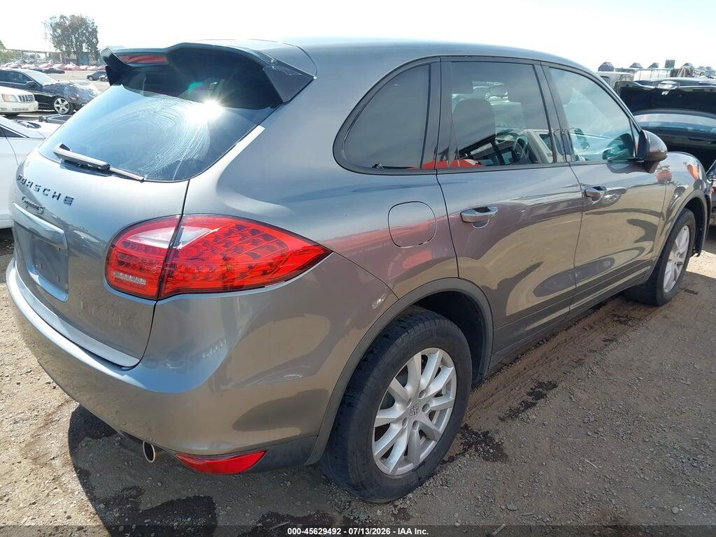 WP1AB2A23BLA44066 2011 PORSCHE CAYENNE photo no. 4