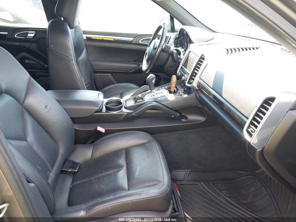WP1AB2A23BLA44066 2011 PORSCHE CAYENNE photo no. 5