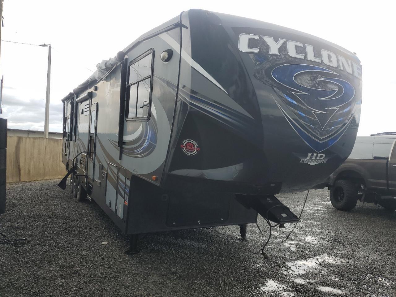 2016 HEARTLAND CYCLONE 5SFCG4330GE312898