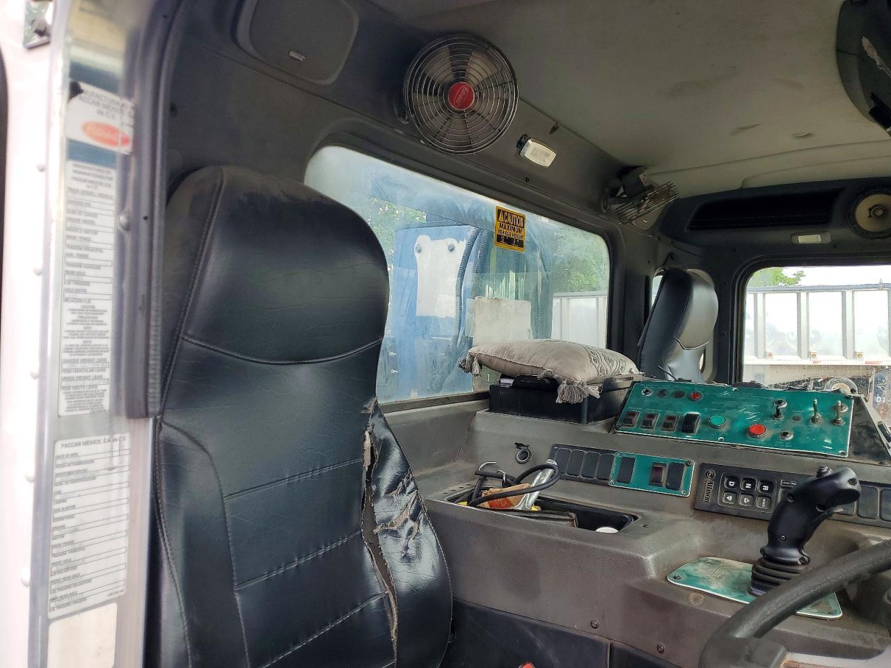 2019 PETERBILT 520 REFUSE TRUCK — Фото 6 из 10