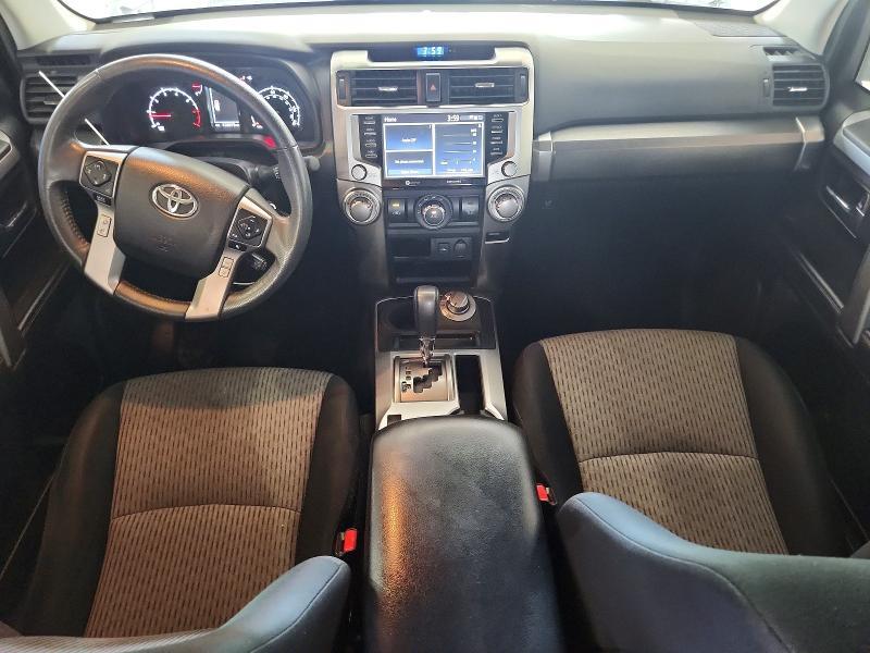 2020 TOYOTA 4RUNNER SR5 — Фото 8 из 13