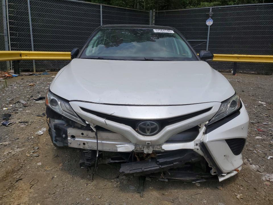 2020 TOYOTA CAMRY XSE V6 — Фото 5 из 12