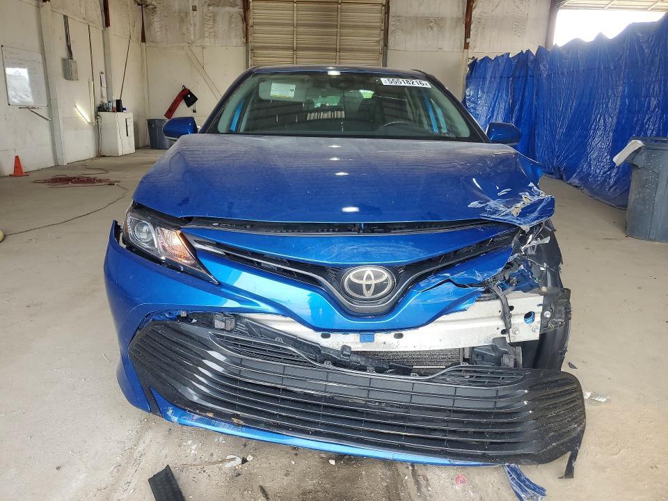 2020 TOYOTA CAMRY LE — Фото 5 из 12