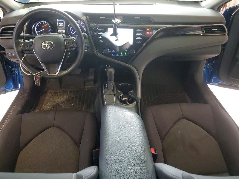 2020 TOYOTA CAMRY LE — Фото 8 из 12