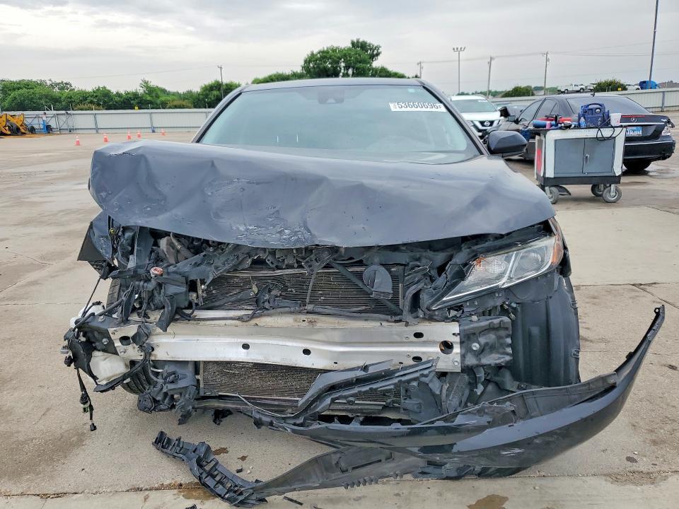 2020 TOYOTA CAMRY LE — Фото 5 из 12