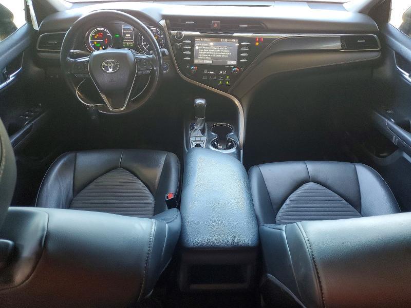 2020 TOYOTA CAMRY SE — Фото 8 из 12
