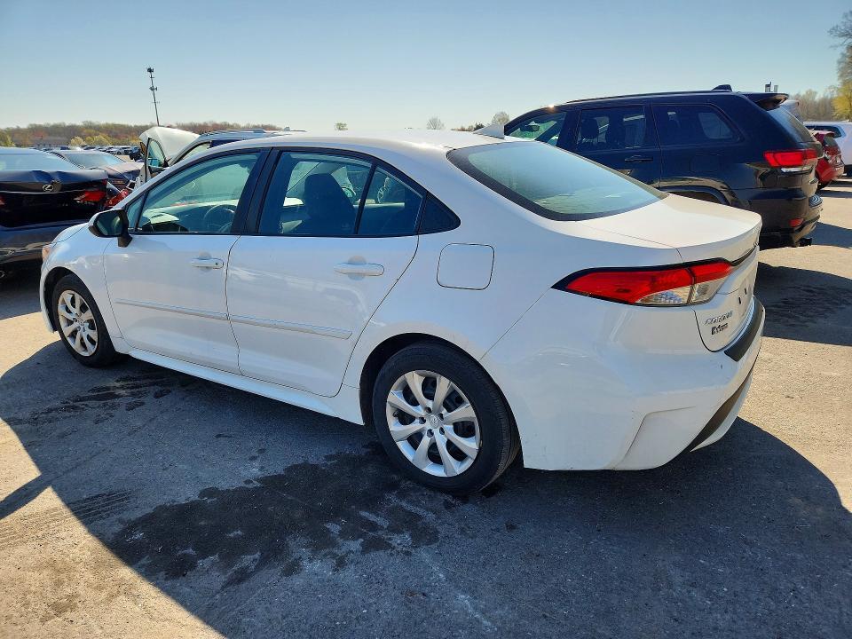 2020 TOYOTA COROLLA LE — Фото 2 из 12