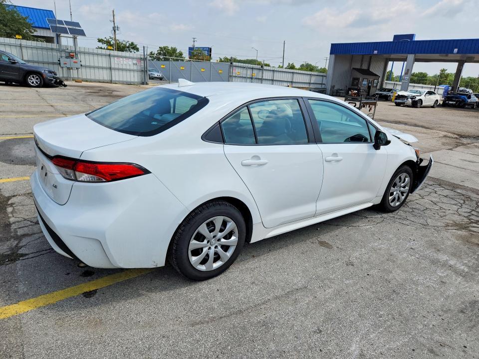 2020 TOYOTA COROLLA LE — Фото 3 из 12