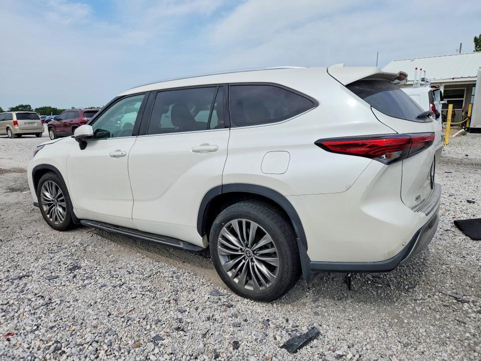 2020 TOYOTA HIGHLANDER PLATINUM — Фото 2 из 14