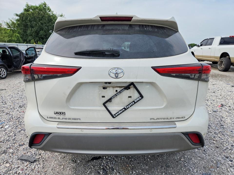 2020 TOYOTA HIGHLANDER PLATINUM — Фото 6 из 14