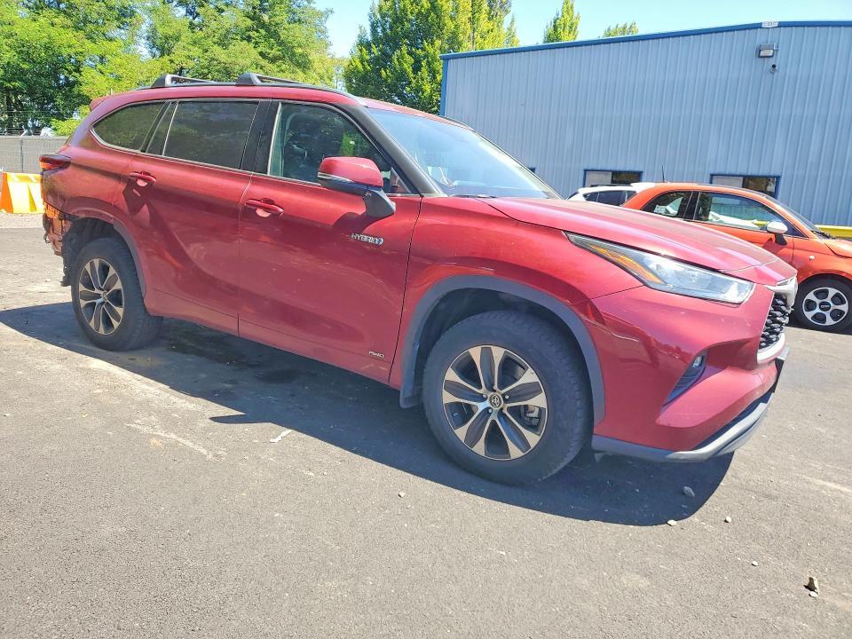2020 TOYOTA HIGHLANDER HYBRID XLE — Фото 4 из 12