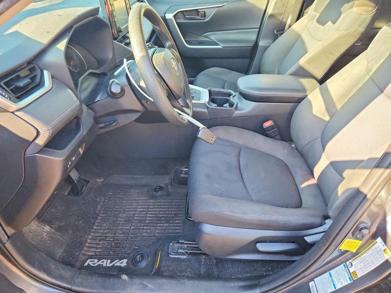 2020 TOYOTA RAV4 LE — Фото 7 из 13