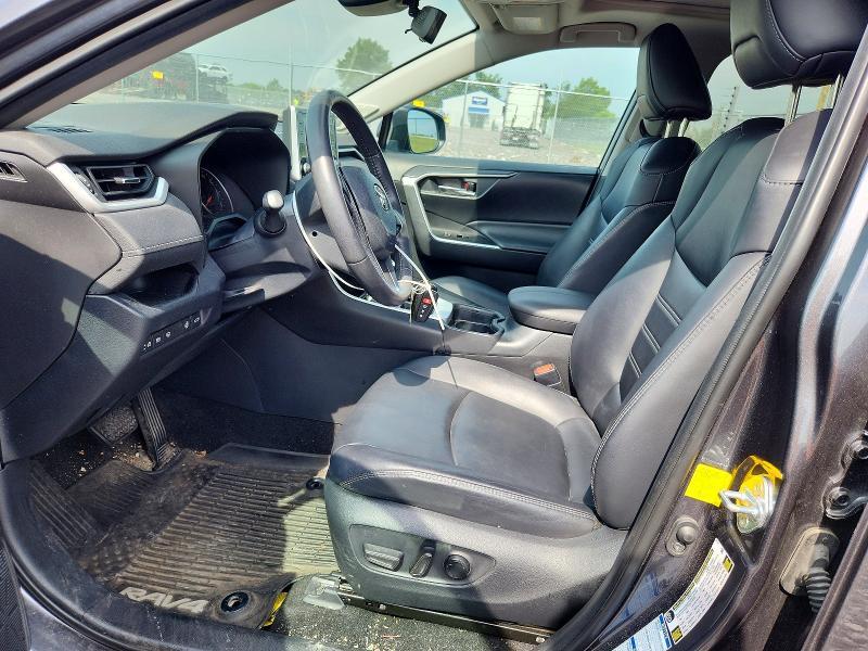 2020 TOYOTA RAV4 XLE PREMIUM — Фото 7 из 12