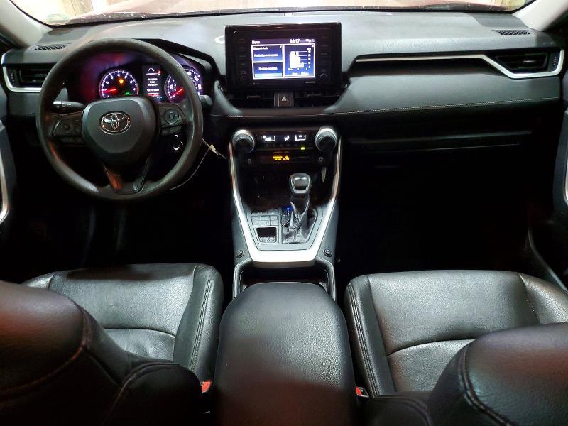 2020 TOYOTA RAV4 LE — Фото 8 из 13