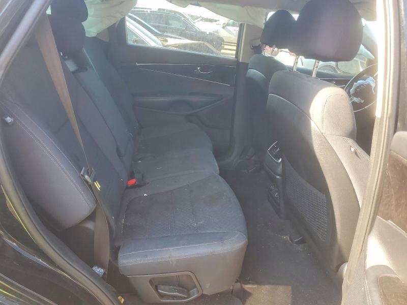 2018 KIA SORENTO LX — Фото 11 из 14