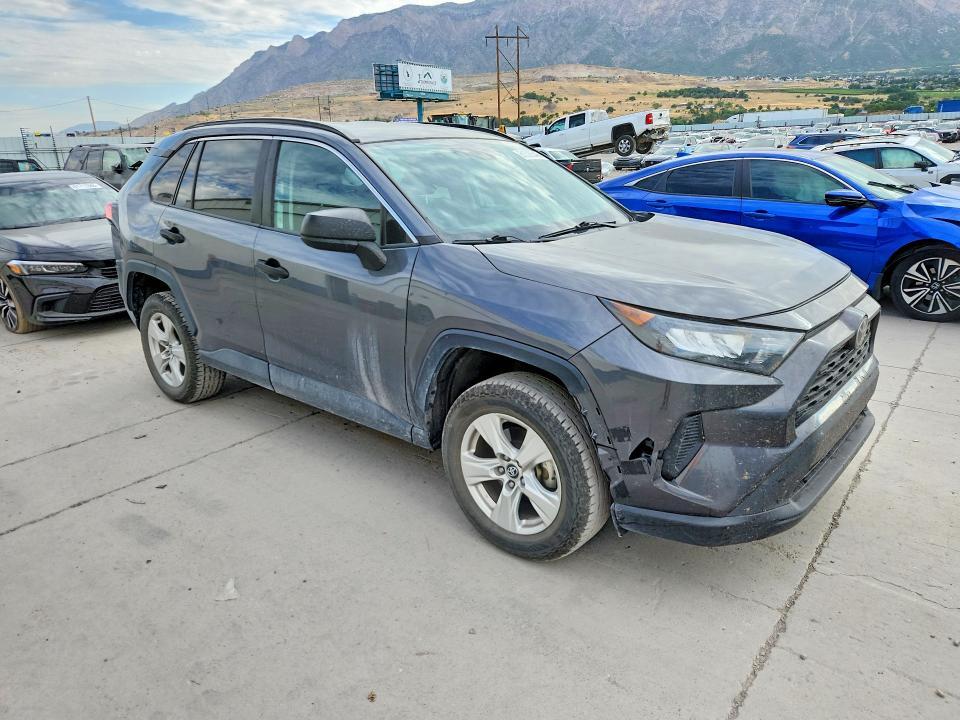2020 TOYOTA RAV4 LE — Фото 4 из 12