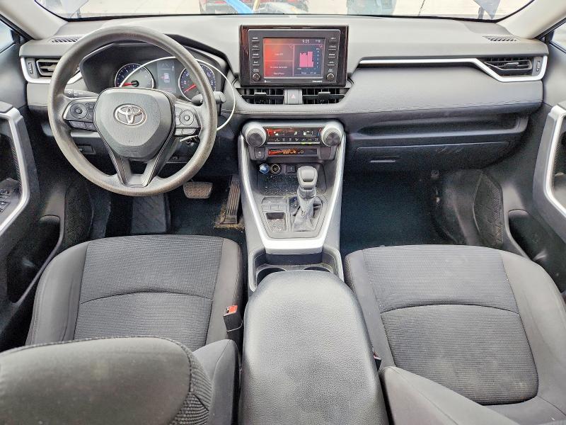 2020 TOYOTA RAV4 LE — Фото 8 из 12